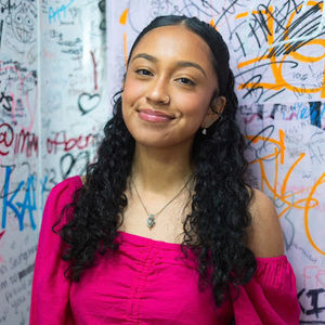 Meet your Posher, Jealyne